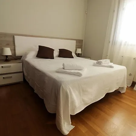 Apartamento , Wifi Y Garaje Cerca Del Centro